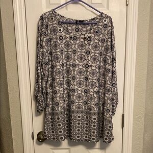 New Directions Black and White 3/4 Sleeve Boxy Tunic